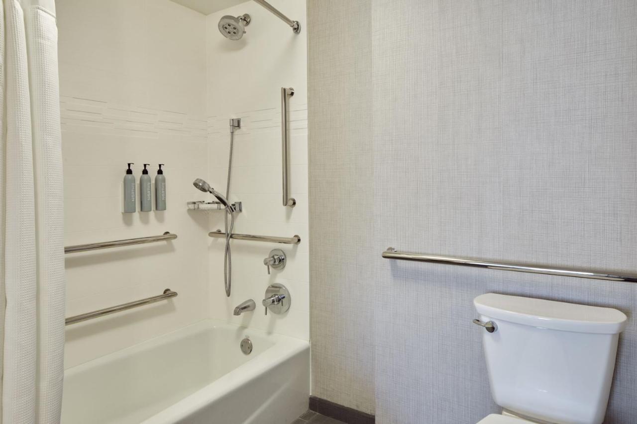 Residence Inn Los Angeles Westlake Village Bagian luar foto